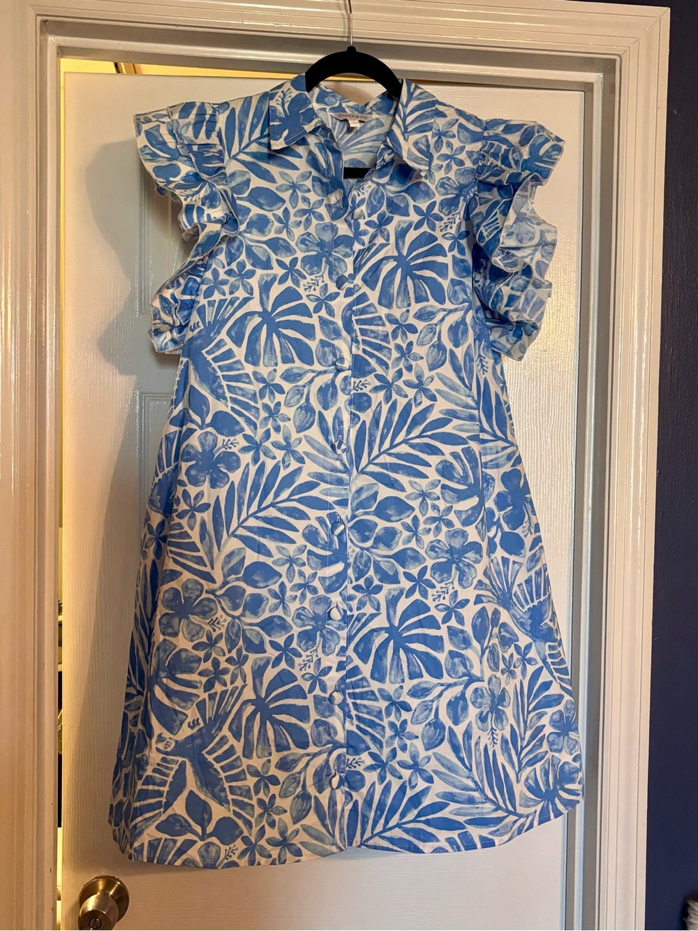👑Crown & Ivy👑 Blue Floral Ruffle-Sleeve Dress